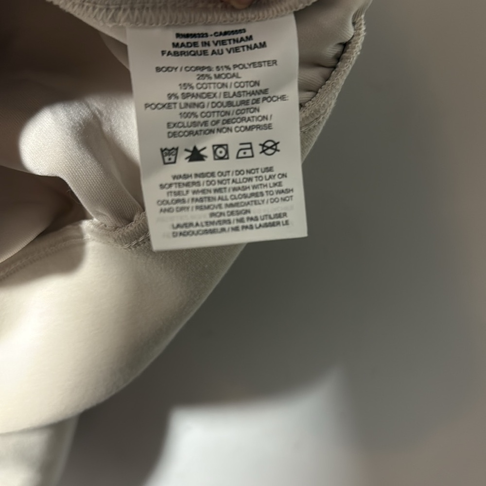 Nike 24.7 Dri-FIT Cream Half Zip. Woman’s Size M. Oversized. - Picture 7 of 7